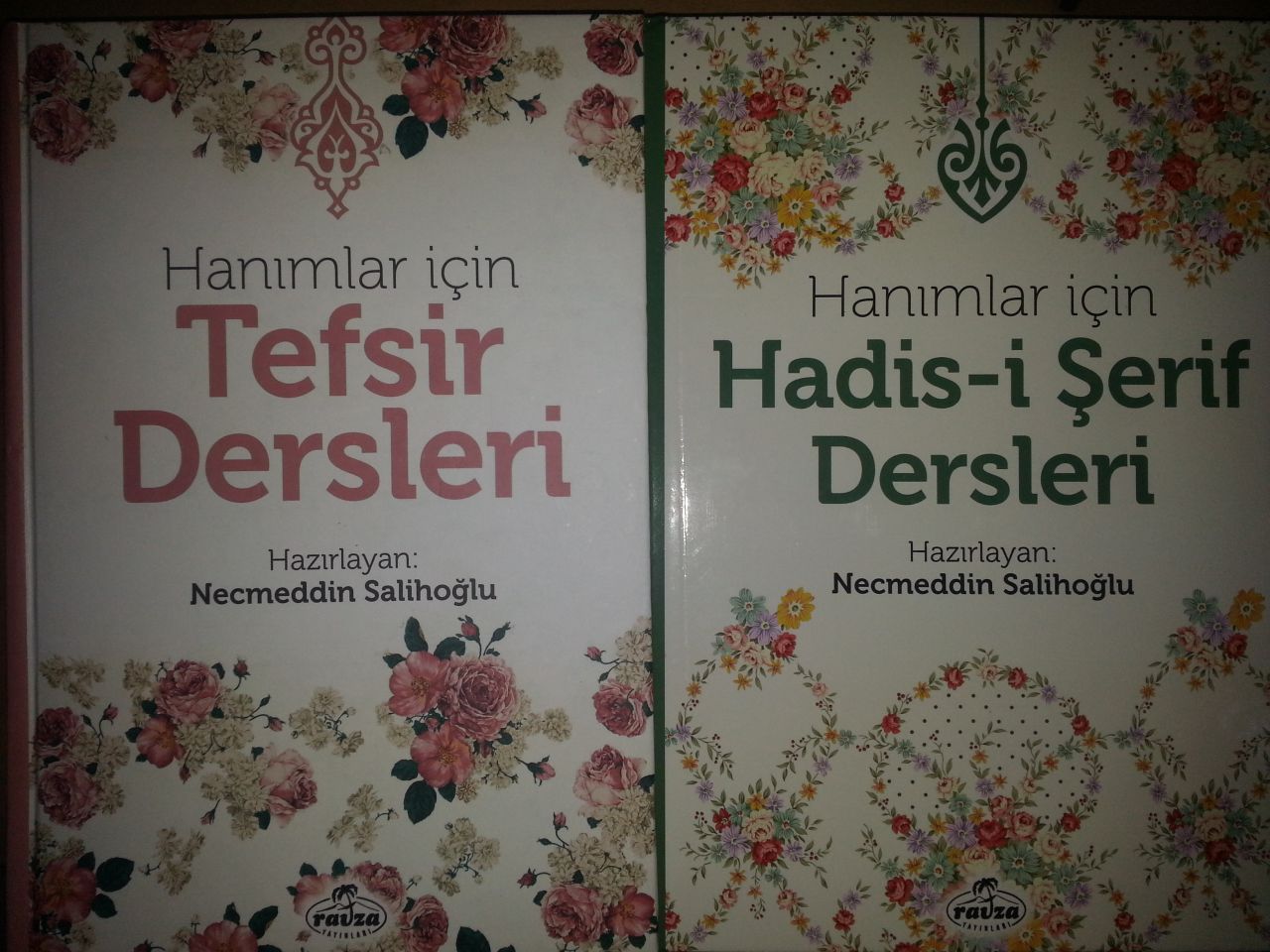 Hanımlar İçin Tefsir ve Hadis Dersleri, 2 Cilt, Takım, Necmeddin Salihoğlu