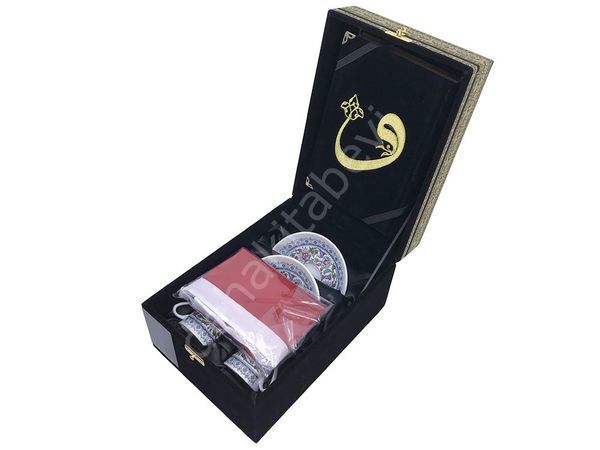 Hayrat Neşriyat  Fincanlı Kabe Motifli Set Siyah K. Kerim Hafız